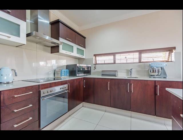 3 BEDROOM HOUSE TO LET IN IZINGA